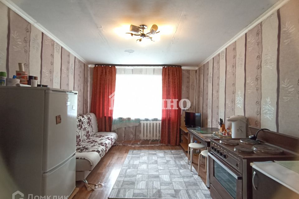 Продаётся комната в 1-комн. квартире, 60 м²