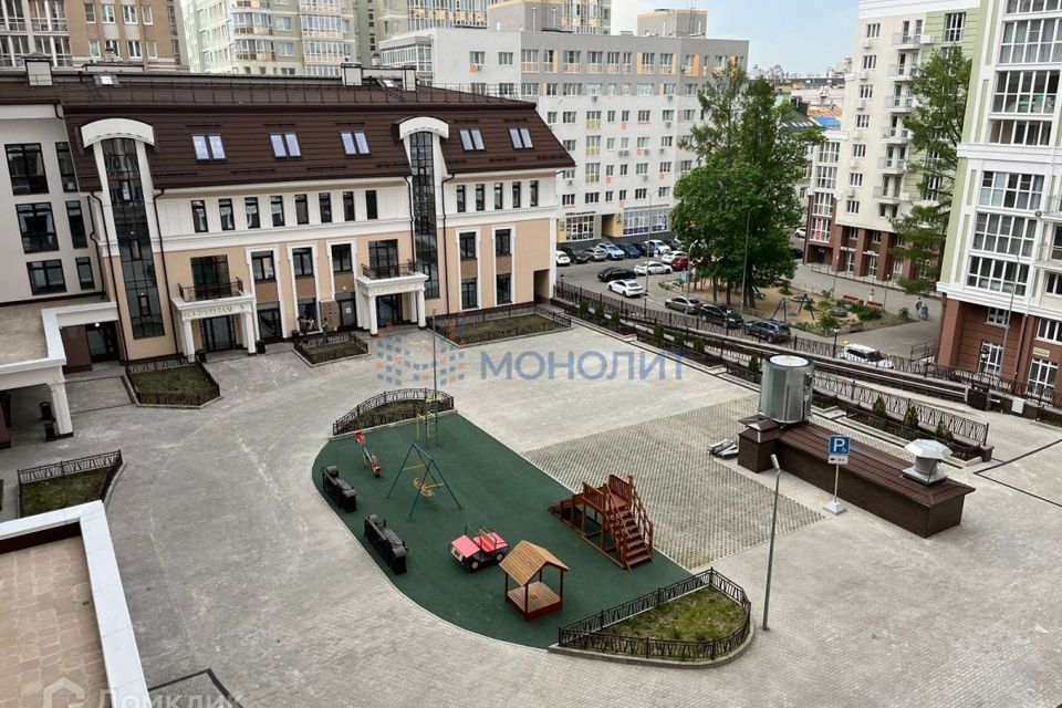 Продаётся 3-комнатная квартира, 129 м²