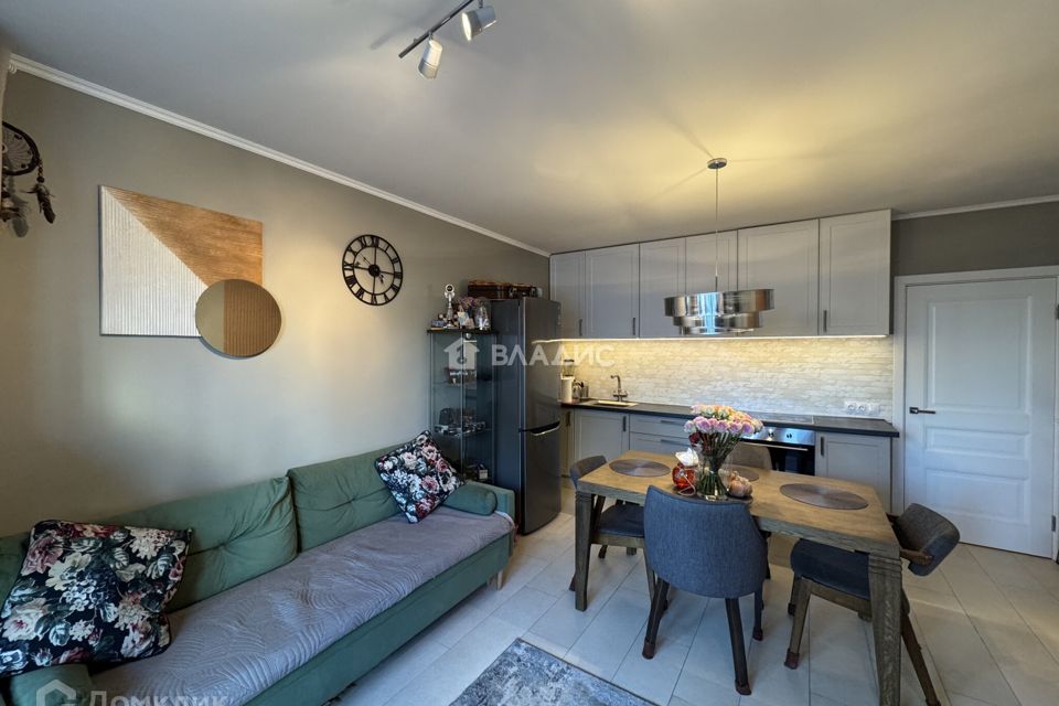 Продаётся 1-комнатная квартира, 48 м²