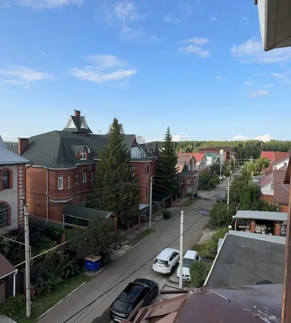 Продаётся 3-этажный дом, 701.3 м²