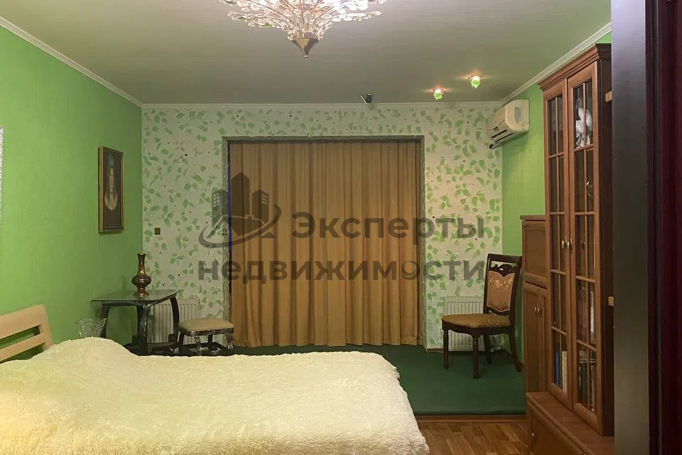 Продаётся 4-комнатная квартира, 83 м²