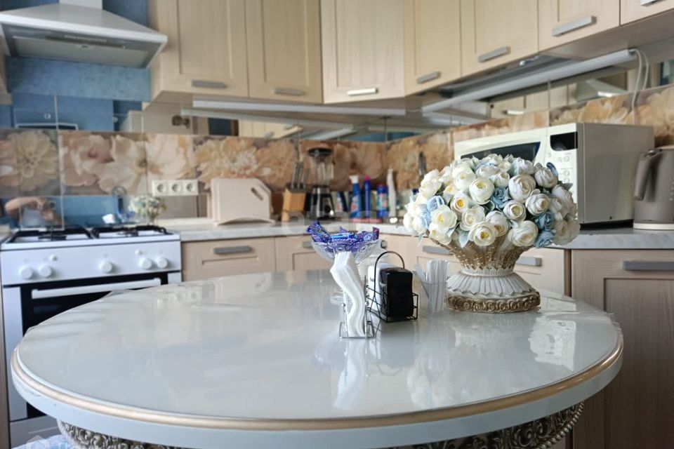 Продаётся 3-комнатная квартира, 62.3 м²