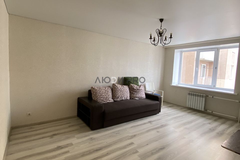 Продаётся 3-комнатная квартира, 70.6 м²