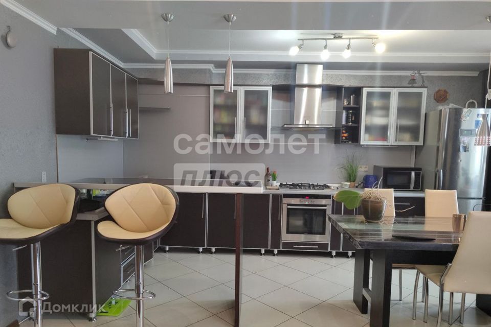 Продаётся 3-комнатная квартира, 79.9 м²