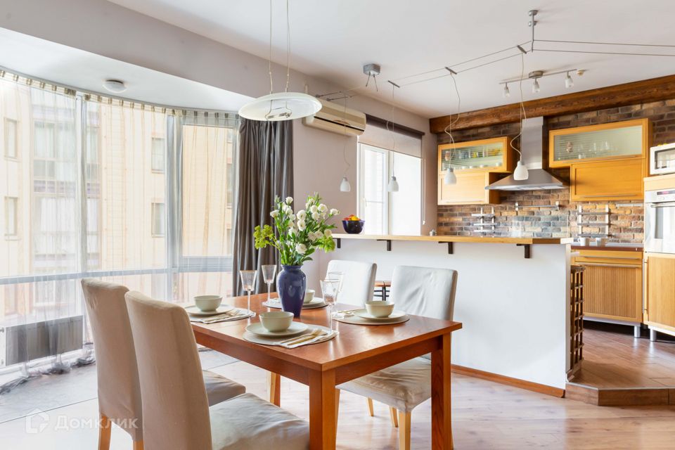 Продаётся 3-комнатная квартира, 95 м²