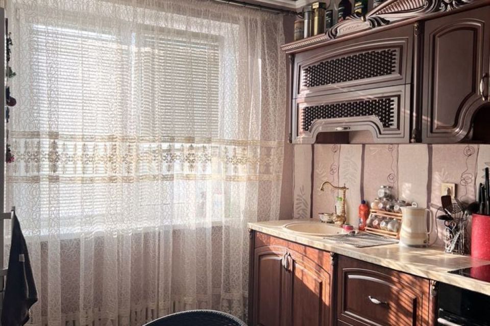 Продаётся 3-комнатная квартира, 64 м²