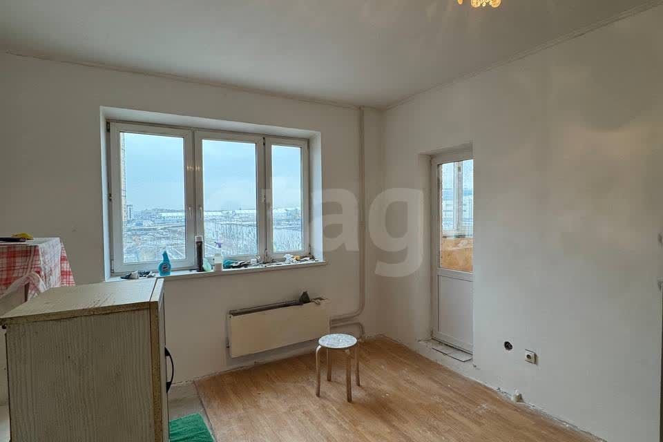 Продаётся 3-комнатная квартира, 107 м²