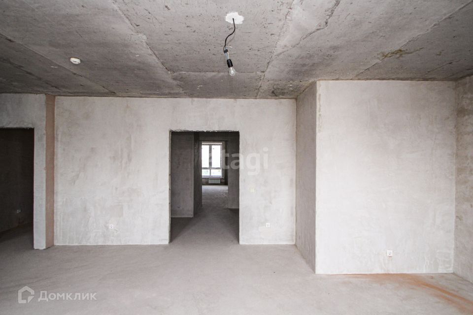 Продаётся 3-комнатная квартира, 104.9 м²