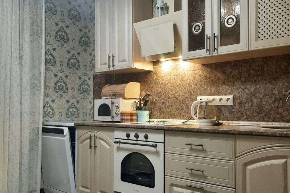 Сдаётся 2-комнатная квартира, 64 м²