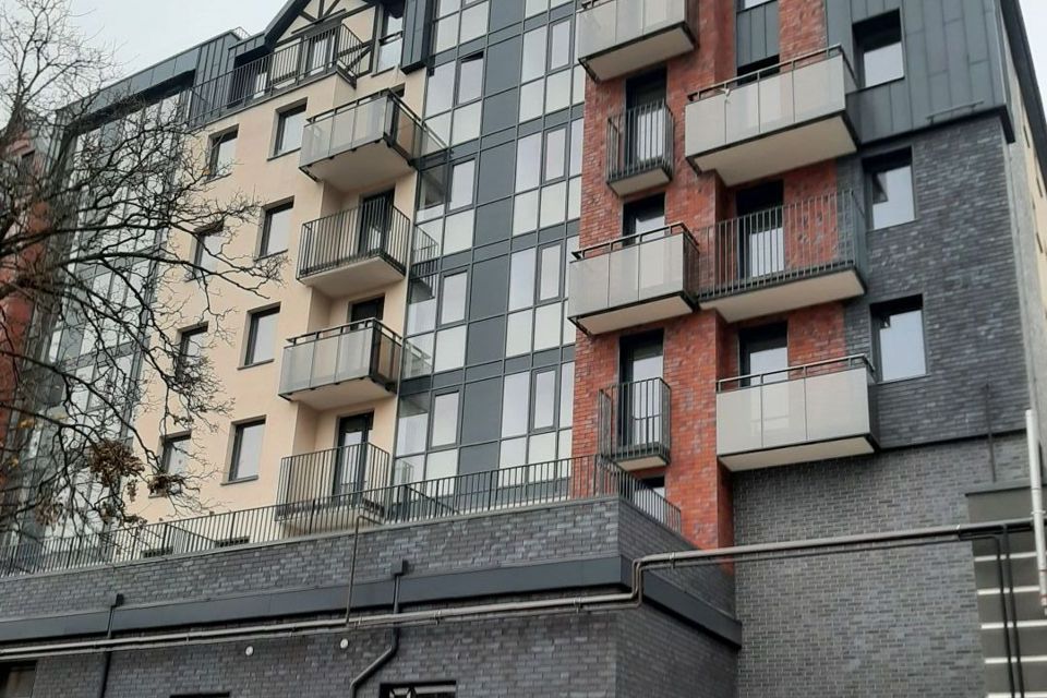 Продаётся 3-комнатная квартира, 105.2 м²