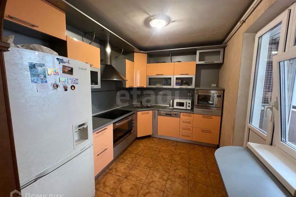 Продаётся 4-комнатная квартира, 104 м²