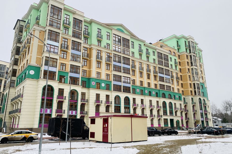 Продаётся 3-комнатная квартира, 70.7 м²