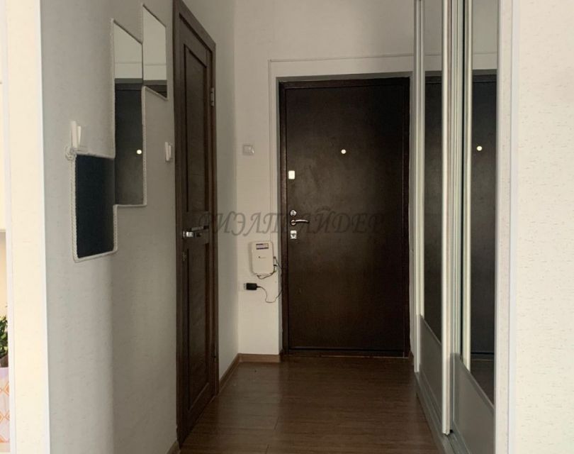 Продаётся 1-комнатная квартира, 38.2 м²