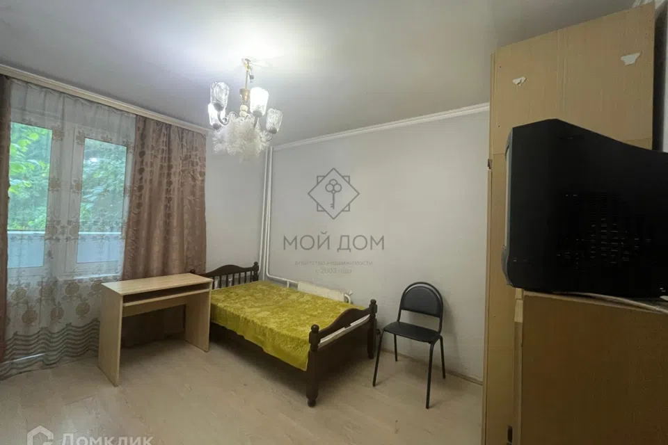Сдаётся комната в 3-комн. квартире, 14 м²