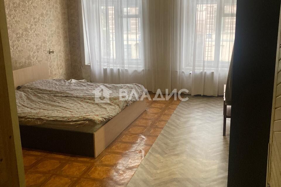 Продаётся 3-комнатная квартира, 96.4 м²
