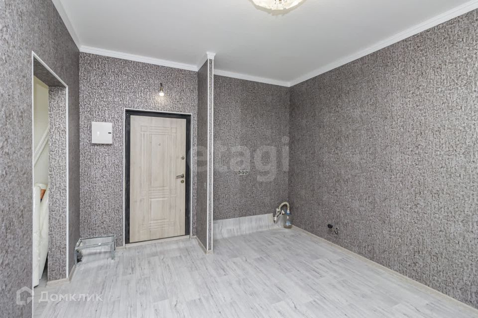 Продаётся 1-комнатная квартира, 43.2 м²