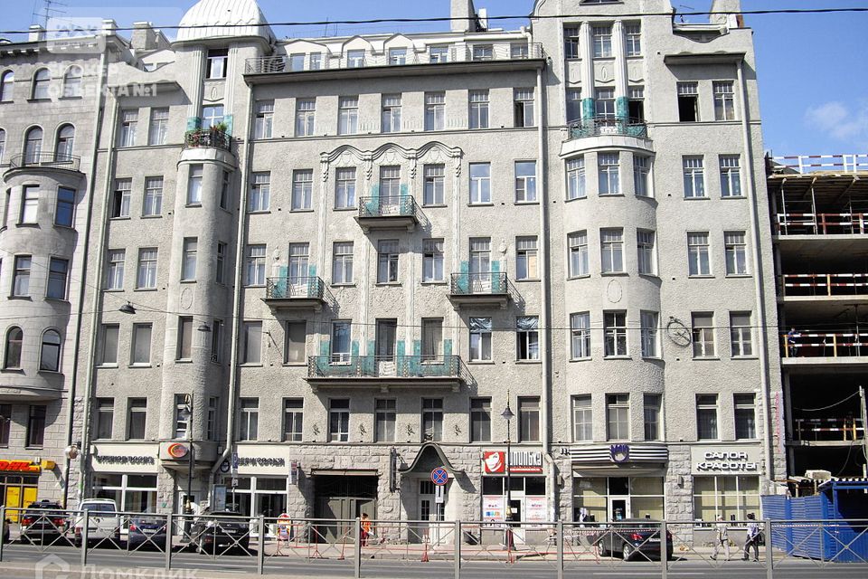 Продаётся комната в 19-комн. квартире, 14.5 м²
