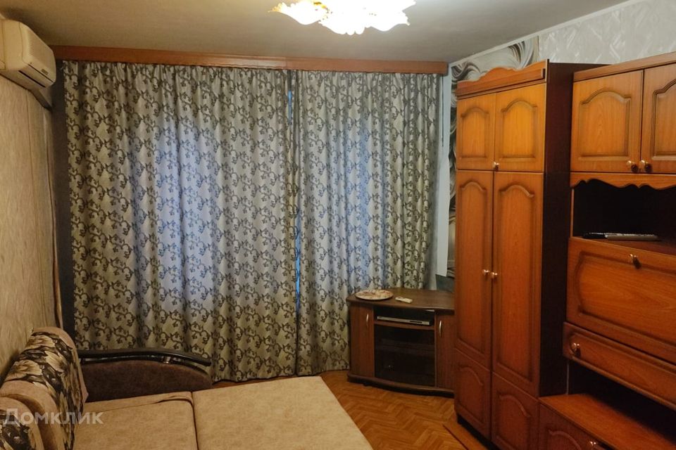 Сдаётся 2-комнатная квартира, 43.8 м²