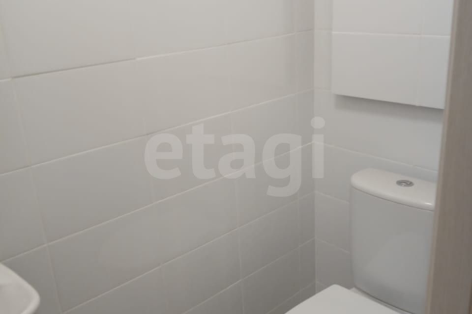 Продаётся 2-комнатная квартира, 68.8 м²