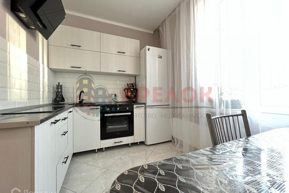Продаётся 1-комнатная квартира, 38 м²