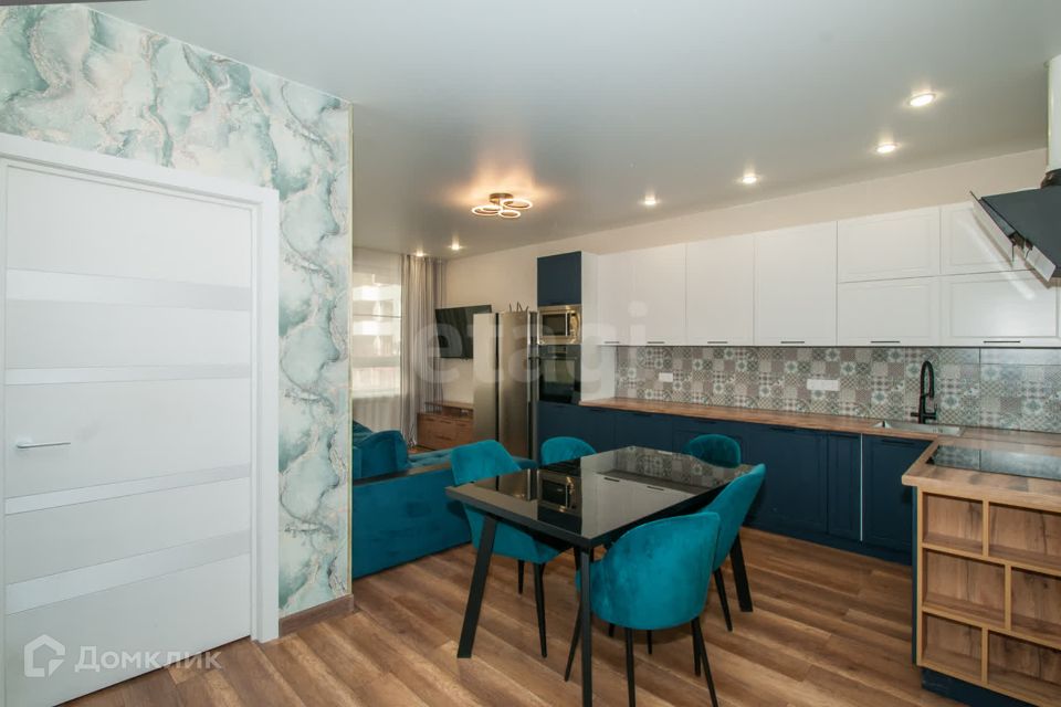 Продаётся 2-комнатная квартира, 86 м²