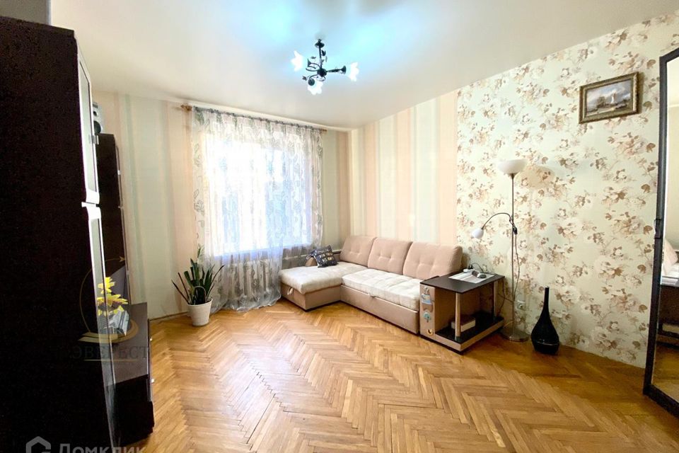 Сдаётся 2-комнатная квартира, 56 м²