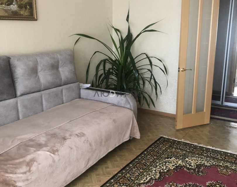 Продаётся 3-комнатная квартира, 62 м²