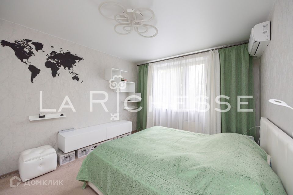 Продаётся 2-комнатная квартира, 57.7 м²