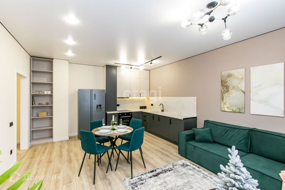 Продаётся 2-комнатная квартира, 61.1 м²