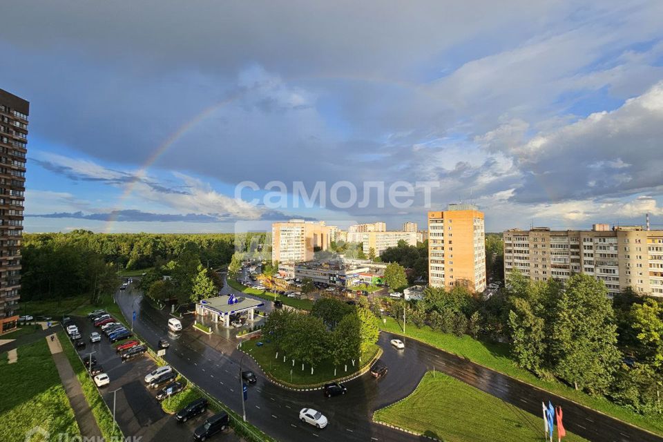 Продаётся 2-комнатная квартира, 56.8 м²