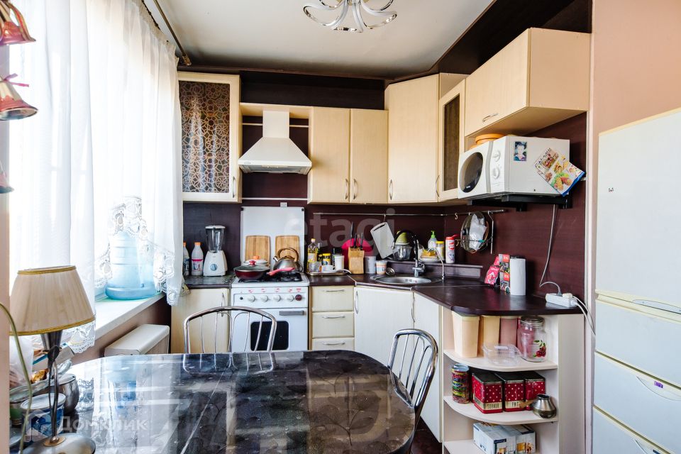 Продаётся 4-комнатная квартира, 74 м²