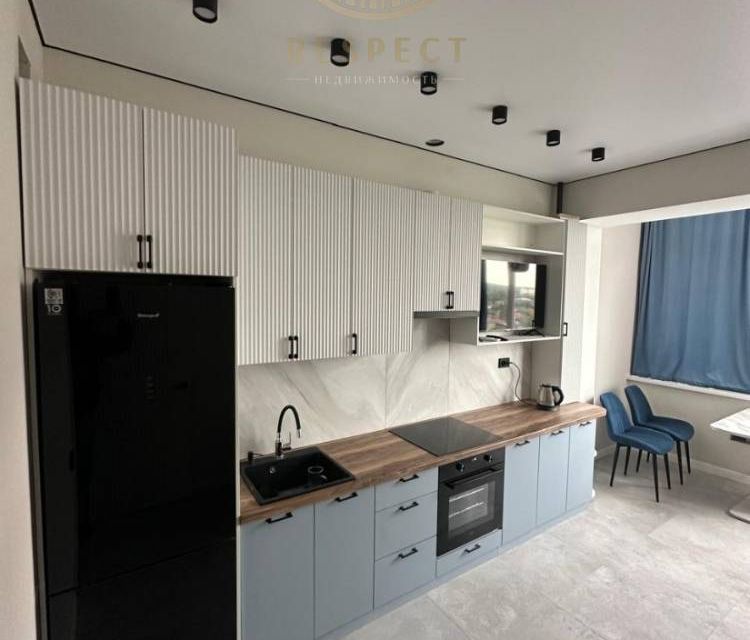 Продаётся 1-комнатная квартира, 43 м²