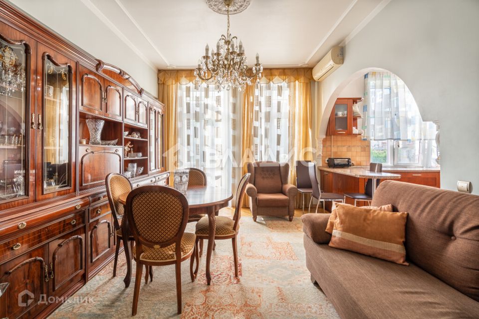 Продаётся 4-комнатная квартира, 98.8 м²