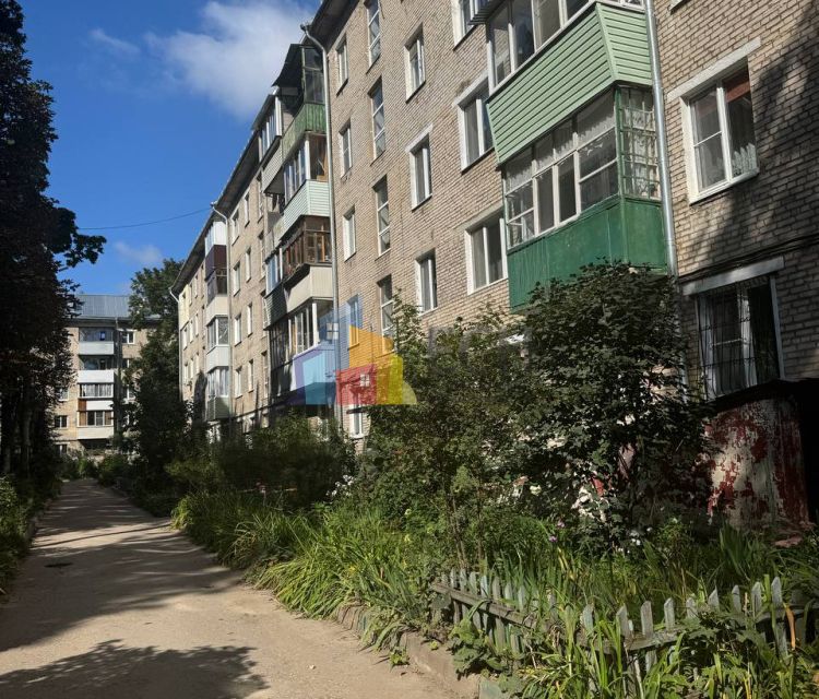 Продаётся 3-комнатная квартира, 57.3 м²