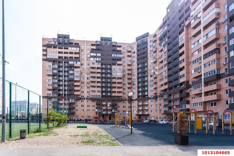 Продаётся 3-комнатная квартира, 100.27 м²
