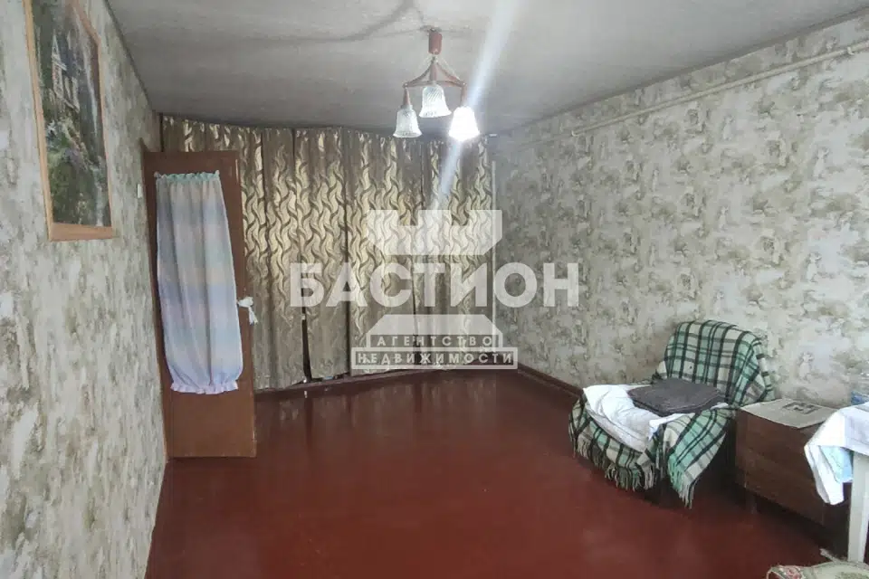 Продаётся 4-комнатная квартира, 75.2 м²