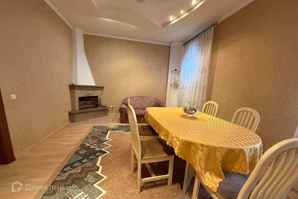 Продаётся 2-этажный дом, 259 м²