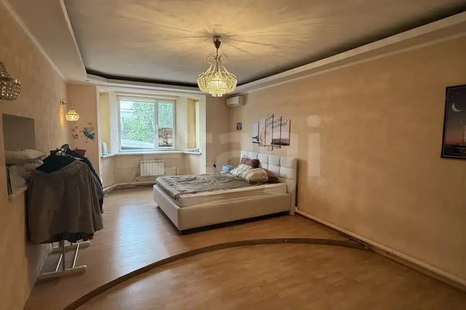 Продаётся 2-этажный дом, 273.8 м²