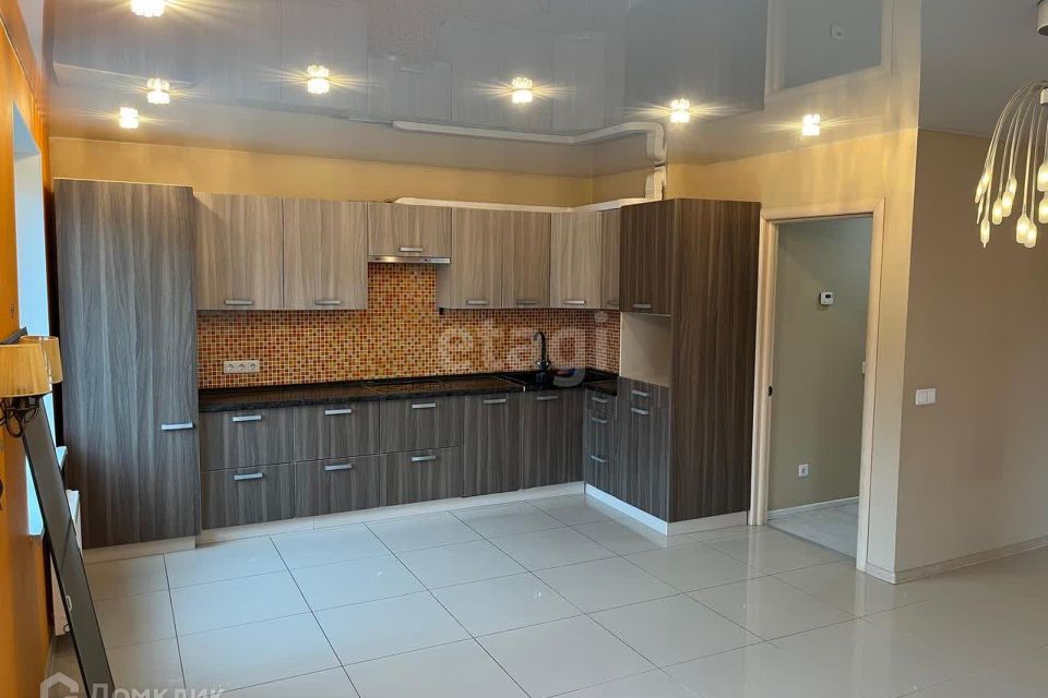 Продаётся 3-комнатная квартира, 76 м²