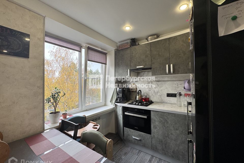 Продаётся 2-комнатная квартира, 41.8 м²