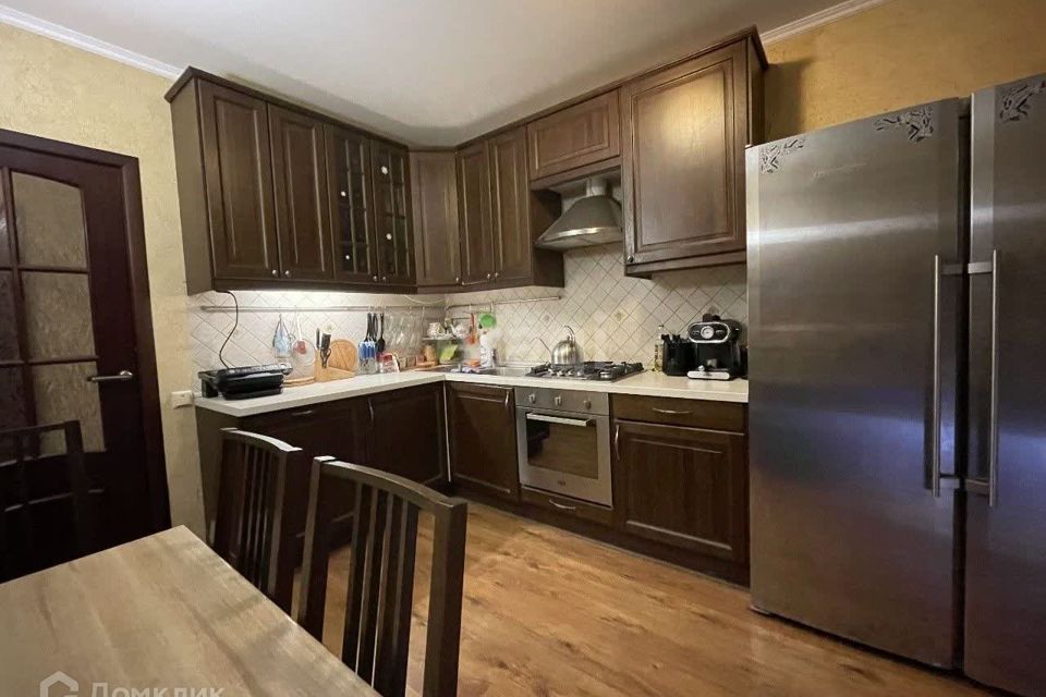 Сдаётся 2-комнатная квартира, 70 м²