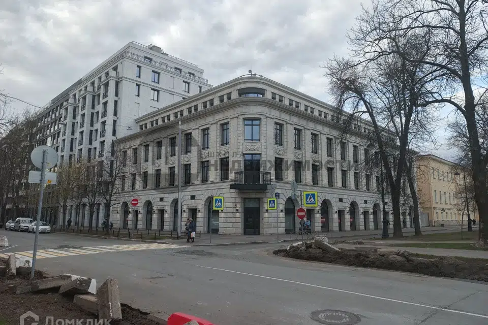 Продаётся 2-комнатная квартира, 95.3 м²