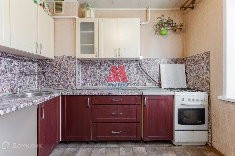 Продаётся 3-комнатная квартира, 63.5 м²
