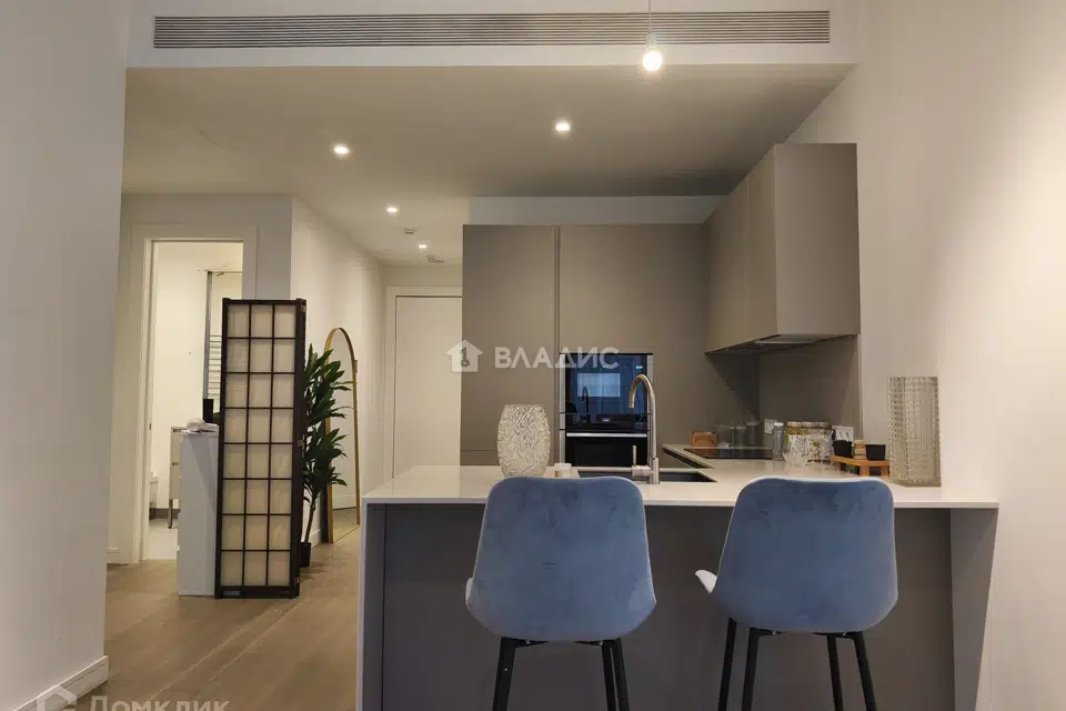 Продаётся 2-комнатная квартира, 67.8 м²