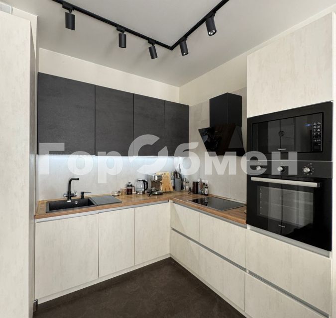 Продаётся 2-комнатная квартира, 47.5 м²