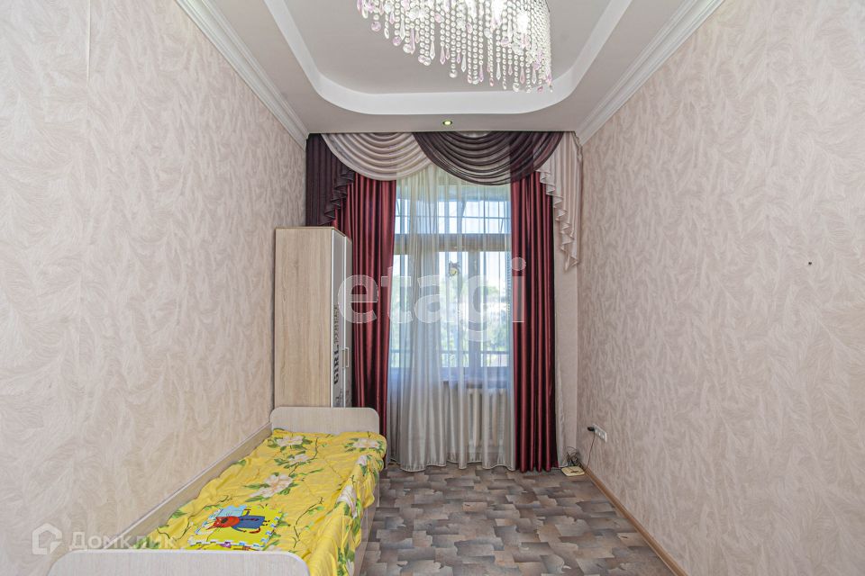 Продаётся 3-комнатная квартира, 70.7 м²