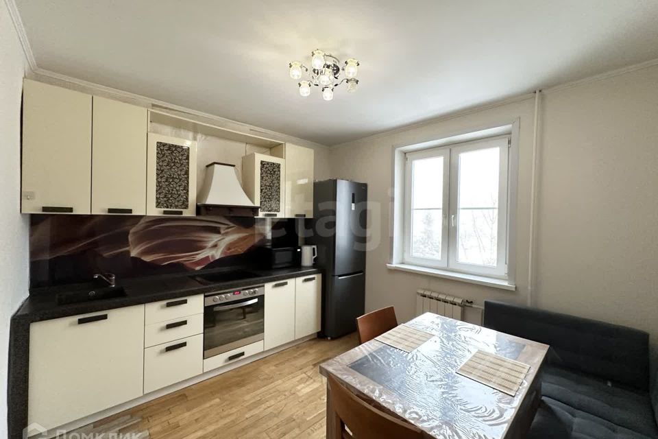 Продаётся 1-комнатная квартира, 38 м²
