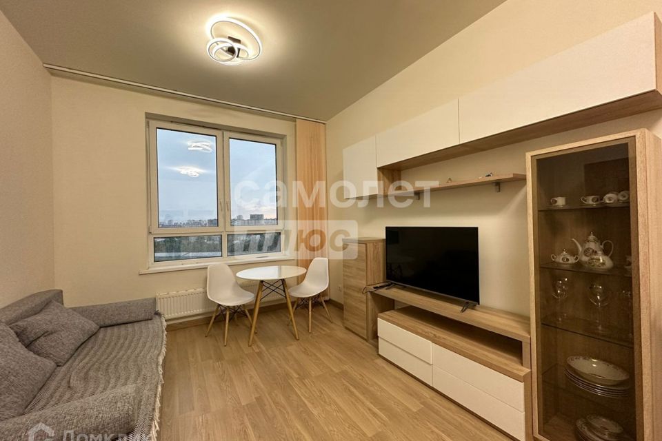 Продаётся 1-комнатная квартира, 41.9 м²