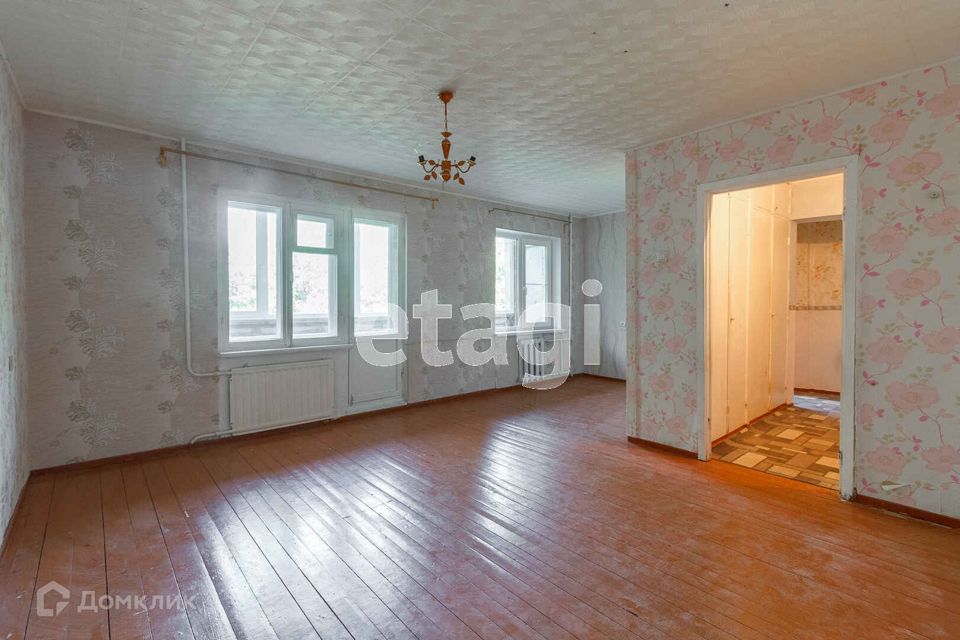 Продаётся 1-комнатная квартира, 42.2 м²