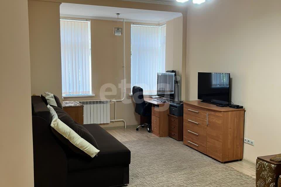 Продаётся 1-комнатная квартира, 48 м²